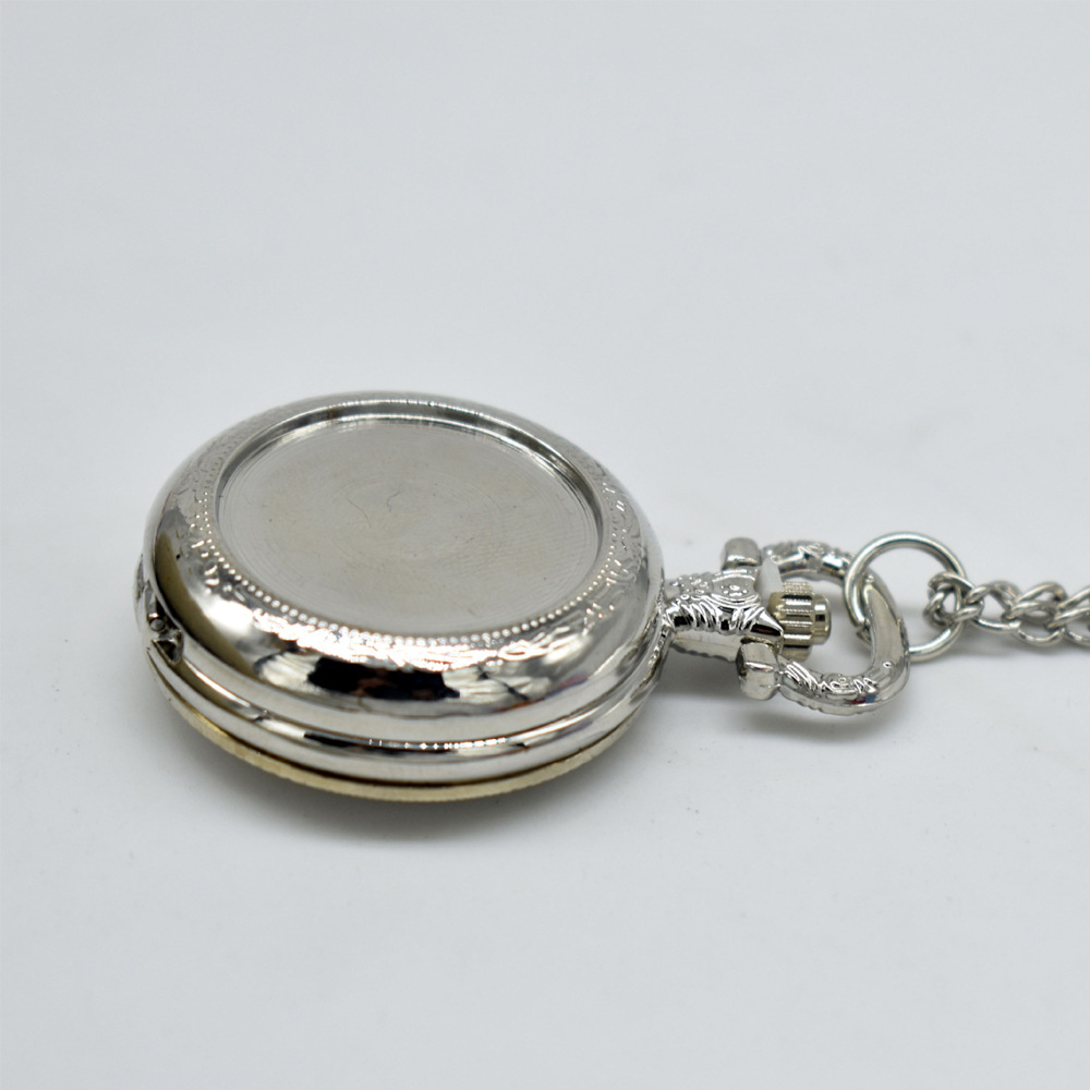 Maßgefertigte Vintage Metall-T – Jewelry With Watches Bewertung und Preis