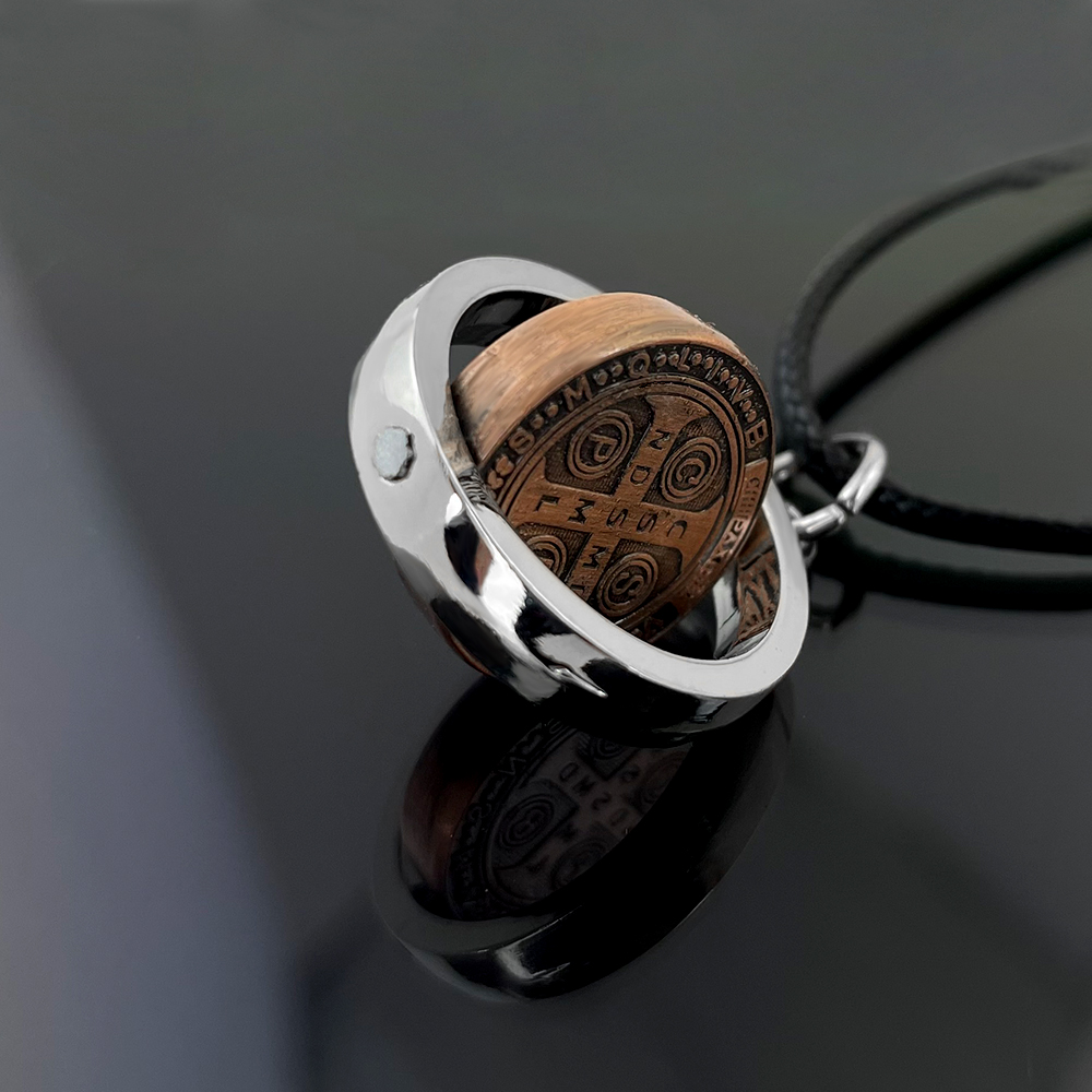 Neue St. Benedikt Medaillen-Ha – Jewelry & Watches Ltd Bewertung und Preis